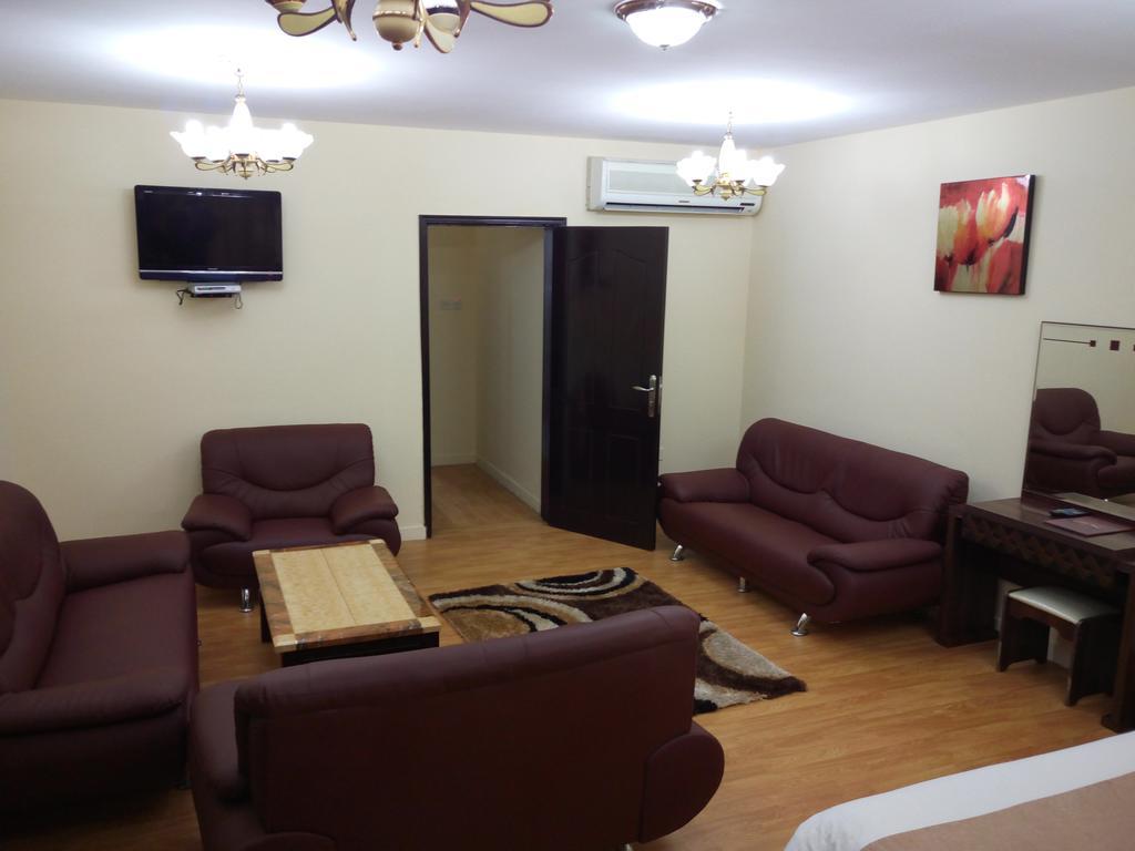Tiger Home Hotel Apartments Маскат Экстерьер фото